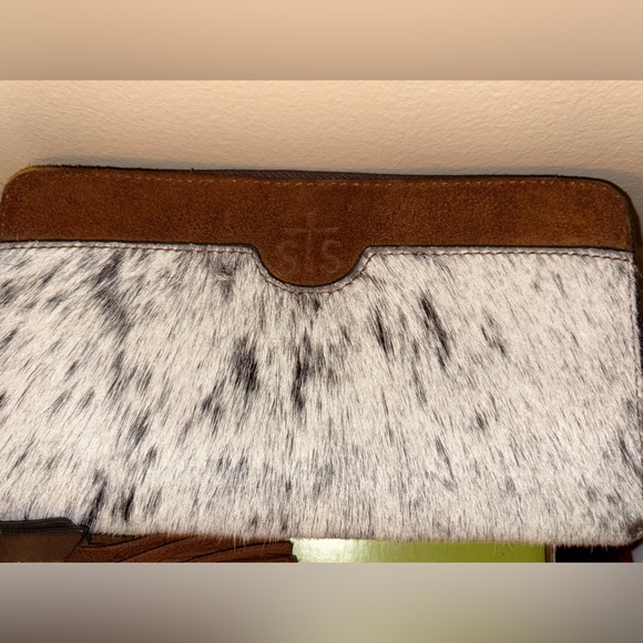 NWOT STS Ranchwear Hair-On-Hide Leather Wallet - Picture 1 of 4